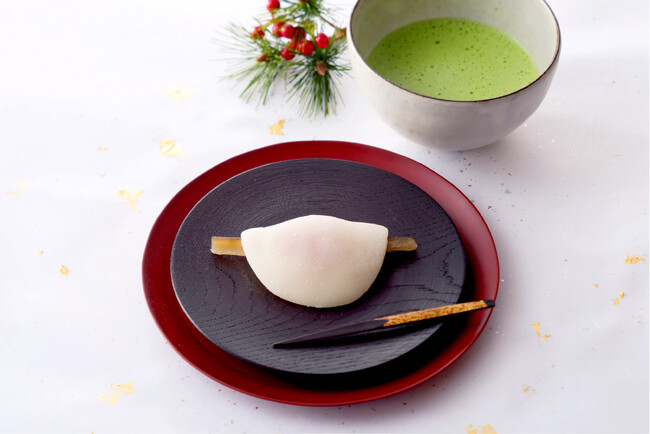 京銘菓“花びら餅”伝統の美味でお正月を。「御所鏡」 WEB・店頭でご予約受付を開始いたしました。