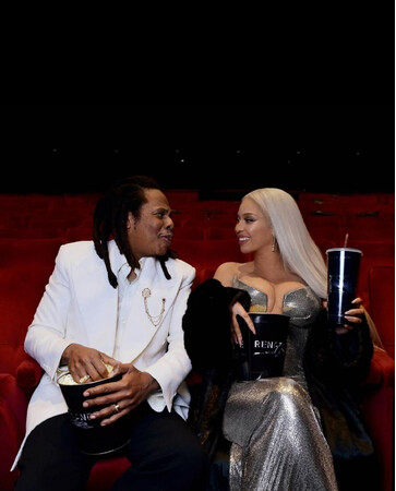 【ルイ・ヴィトン】ジェイ・Z、2024春夏メンズ・コレクション ウェアを着用して映画「RENAISSANCE」のプレミアに出席