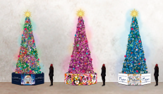 数量限定アーティストコラボスーベニアカップ＆コラボクリスマスツリーが登場　「たまアリ△タウン クリスマスマーケット2023」と「MAN WITH A MISSION」「ももいろクローバーZ」とのコラボ企画開催