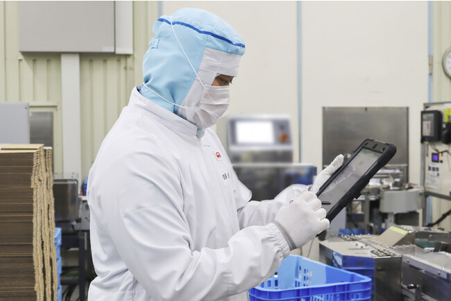 日本ハム北海道ファクトリー、製造や品質保証、設備点検の記録に『カミナシ』を導入