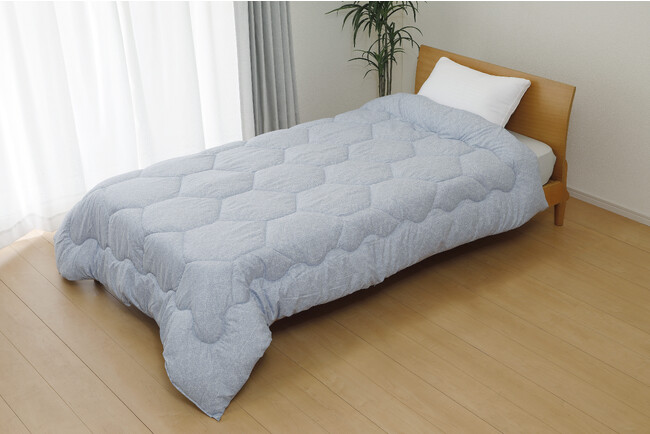 温度調節わた使用で1年中快適睡眠をサポート　コメリオリジナルブランド「アテーナライフ」から「１年中使える温度調節掛布団」、「１年中使える温度調節敷布団」