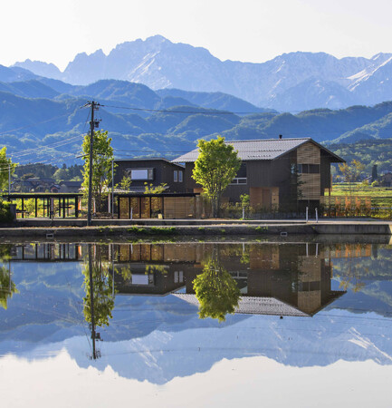 【富山】剱岳の絶景を臨む里山にサウナ誕生！一日一組限定。はなれのサウナ付一棟貸し絶景宿「くらすサウナつるぎ」