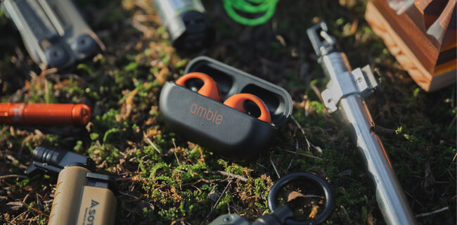 CAMP HACK別注の新色「Takibi」限定ポーチ付きで12月8日先行予約スタート