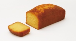 扉セレクトで、大人の味覚を刺激する独創的なウィスキーケーキを予約販売開始。贅沢な時間を彩る、パティシエが真心を込めて丁寧につくり上げた芳醇ウィスキーケーキが誕生
