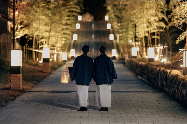 【界 長門】行燈に絵付けして幻想的な灯りの中をそぞろ歩くプログラム「墨で彩る行燈そぞろ歩き」登場｜期間：2024年1月26日～3月3日