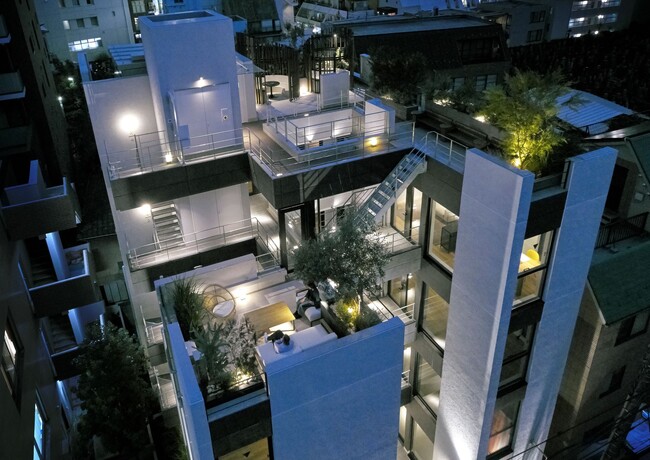 港区南青山三丁目にオフィス・商業ビル開発用地取得のお知らせ