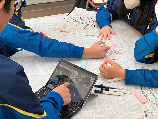 安全・安心WG渋谷区　中学校でデータ×現地調査で防災を考えるワークショップを実施