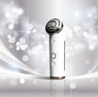 デイリーケアからスペシャルケアまで本格的エステサロンの効果をご家庭で体感！一台で7つの機能を搭載した家庭用美顔器「エックスビューティープロ」新発売