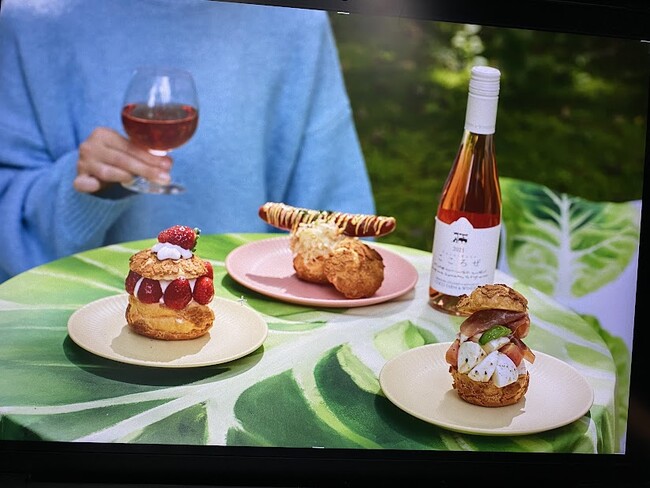 【星野リゾート　リゾナーレ那須】春に旬を迎えるキャベツにちなんだおかず系シュークリームやアイテムがセットになった「キャベツピクニックバスケット」販売｜期間：2024年3月16日～4月26日