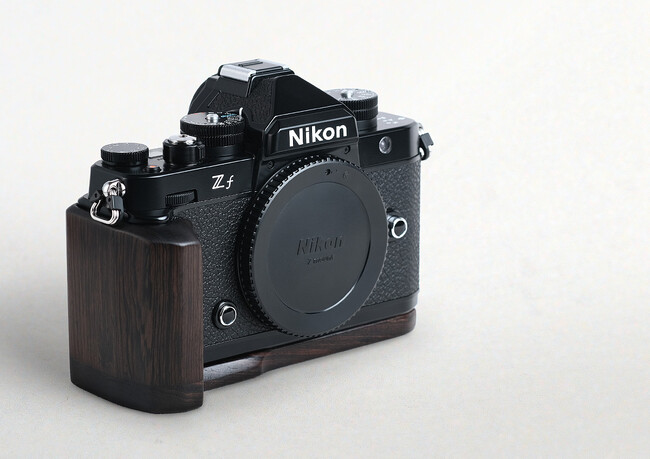 SHOTEN:Nikon Z f 用 カメラウッドグリップ「Zf-GP」発売