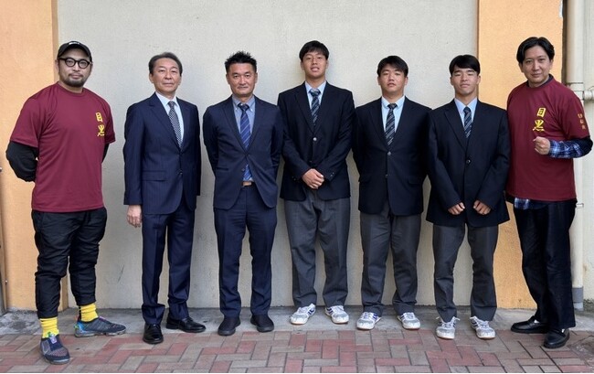 祝 「第103回 全国高校ラグビー大会」出場！目黒学院高等学校ラグビー部へエールを込めてKINTAN焼肉弁当69個を寄贈いたしました