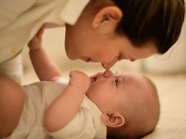 【子育て新事業】mominess（マミネス）が「ねんねママの子育て学級」を開始！