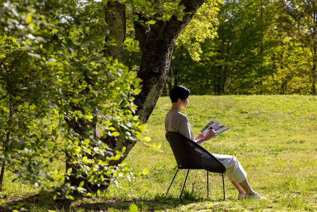 【星のや軽井沢】春の激しい変化に負けない、心身を調える休息のためのウェルネスプログラム「軽井沢 緩寛（ゆるりかん）逗留」実施｜期間：2024年3月20日～4月26日