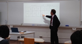 新渡戸文化高校にて金融商品フェアアドバイザー(FFA)が金融教育の授業を実施 新渡戸文化高校にて金融商品フェアアドバイザー(FFA)が金融教育の授業を実施