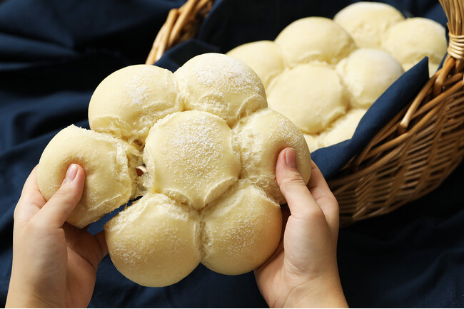 【京都府産小麦『京小麦』を使って、より風味が際立つ味わいに。】京都の老舗ベーカリー「グランディール」が『京食パン』『京生ちぎりパン』などをさらにおいしくリニューアル。毎年大人気の福袋も発売！