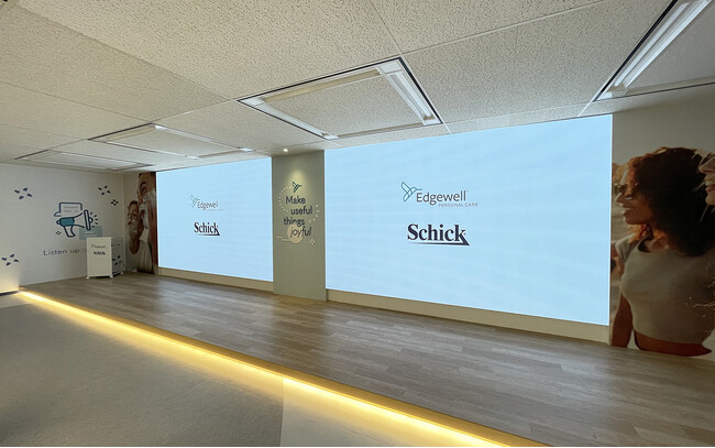東京都品川区にあるシック・ジャパンのオフィスに屋内用LEDビジョンを設置しました。