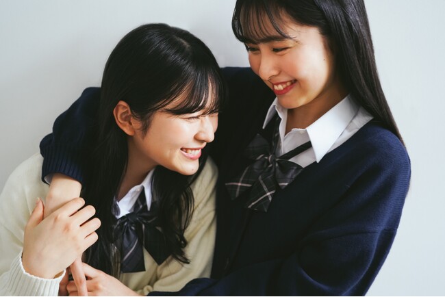卒業祝いに贈る”かけがえのない友だちとの卒業写真”