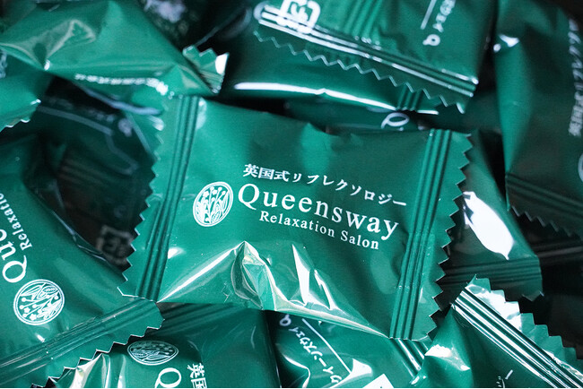 【日頃の感謝の意を込めて】英国式リフレクソロジーサロンQueenswayがオリジナルキャンディをプレゼント！