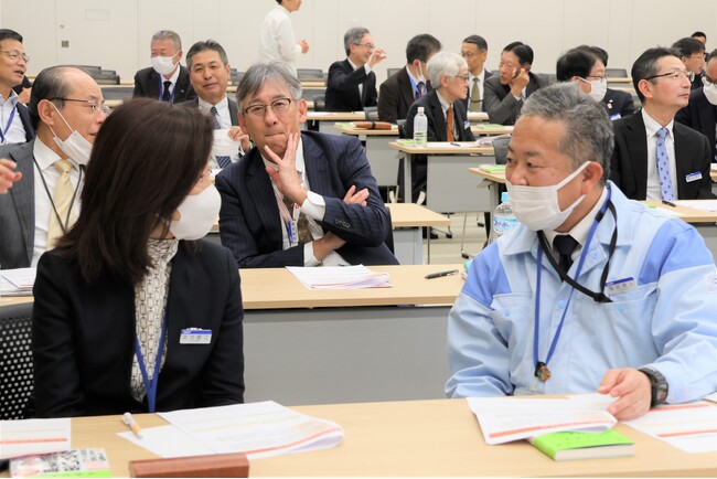 DNPグループの社員3万人を対象に「アンコンシャス・バイアス研修」を開始