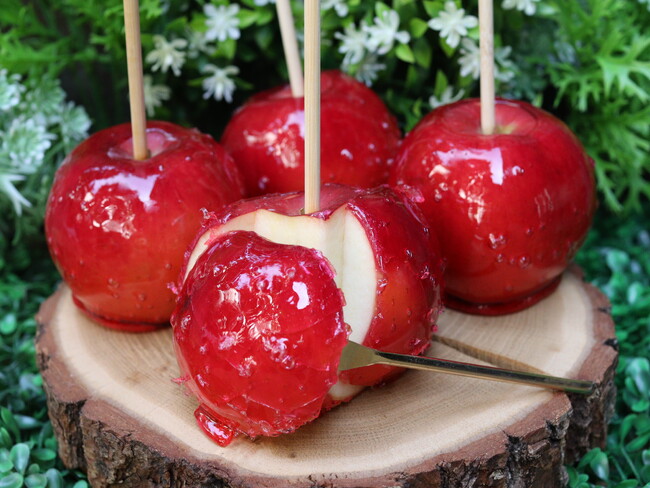 【ついに大阪上陸！】大阪府民１万人からのリクエストを頂き、りんご飴専門店「代官山Candy apple」が1月12日に難波道頓堀にグランドオープン致します。