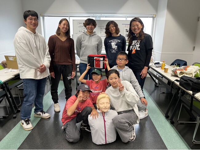 VAREALが茅ヶ崎サーフライフセービングクラブに寄付を実施