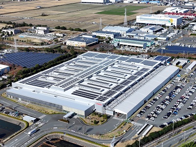 ヤマハ発動機の工場棟屋根に太陽光発電システムを設置