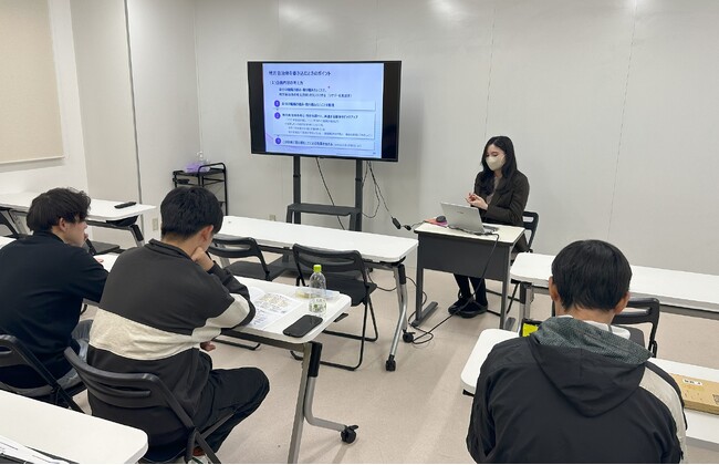 「スポーツビジネスの力で地域課題を解決」をテーマに講義とワークショップを行い、学びの機会を提供することで、次世代を担うリーダー人材を育成。タナベコンサルティング、京都医健専門学校にて寄附講座を開催。