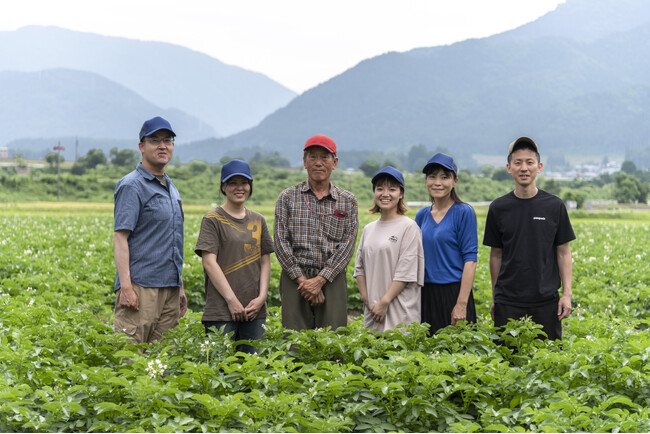 食品ロス削減のため規格外野菜を定期配送するサービス「ロスヘル」
