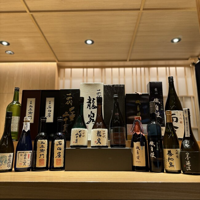先着10名様限定の超贅沢！希少な十四代龍泉や黒龍石田屋二左衛門、新政異端教祖株式会社など13種を絶品江戸前寿司コースと共に官能し尽くす日本酒イベント！