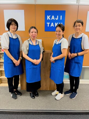 【荒沢株式会社】イオングループの家事支援サービス『カジタク』と家事作業向けに特化した機能性エプロンを共同開発