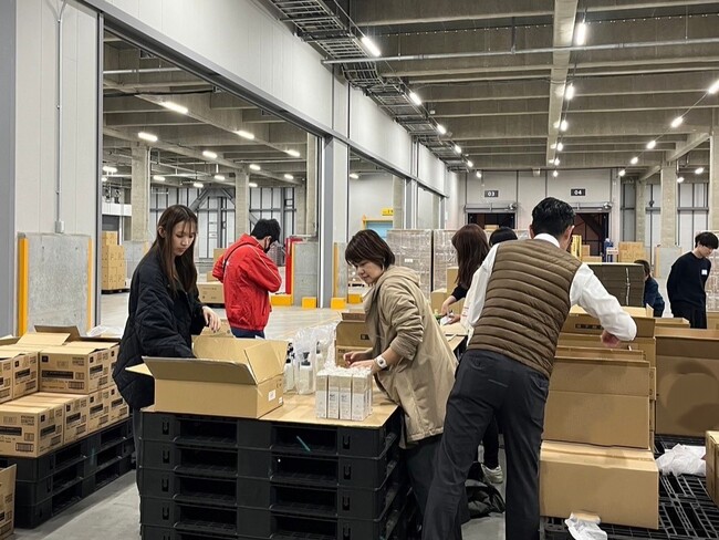 BCLカンパニーは「コスメバンクプロジェクト」に初参画。化粧品を通じて経済的困難な方々へ笑顔を届けます。