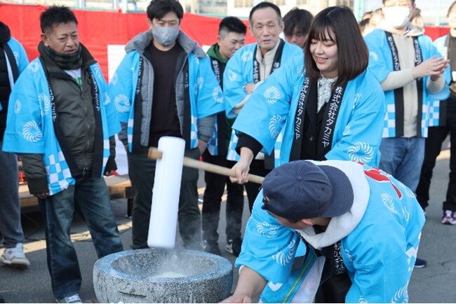 タカミヤの年末の恒例行事”全拠点一斉餅つき大会“創業の地・大阪府摂津市で開催！
