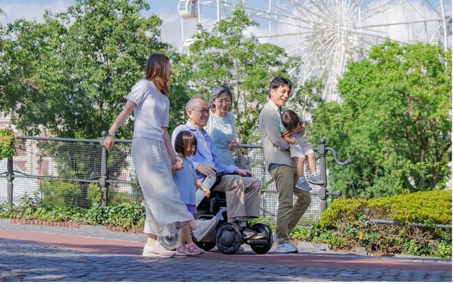東京ディズニーリゾート(R)・オフィシャルホテルのグランドニッコー東京ベイ 舞浜で近距離モビリティWHILLのレンタル付き宿泊プランが新登場