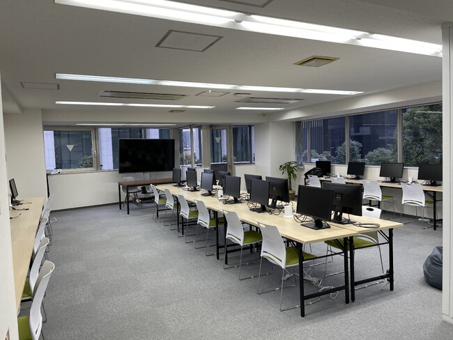 日本初のオフラインChatGPTスクールをリリースした株式会社エヌイチが12/1に本社を移転！