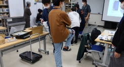 【函館高専】GEAR5.0（介護・医工連携）　作業療法士・介護従事者等対象「運動計測ワークショップ」を開催