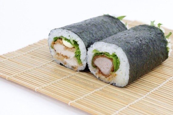 なんと販売数1 万本突破！綿半の恵方巻・海鮮巻き　信州名物「山賊焼き」「ソースカツ」を使ったものや贅沢な海鮮巻きなど、食べたくなる恵方巻を揃えました。