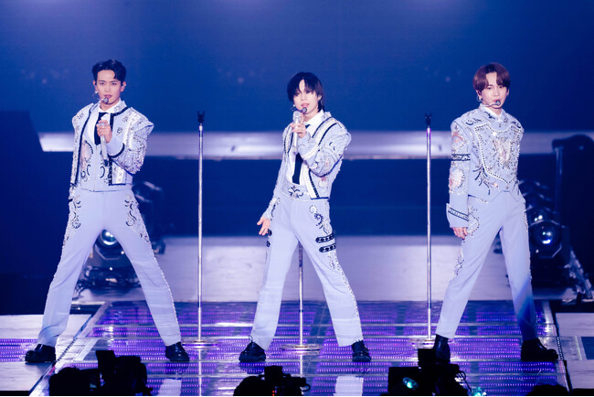 SHINee約6年ぶりとなる東京ドーム公演の最終日の模様を完全独占生中継！さらに4カ月連続特集も決定！メンバーからのコメント映像が到着！観覧チケットや直筆サイン入りグッズのプレゼントも！