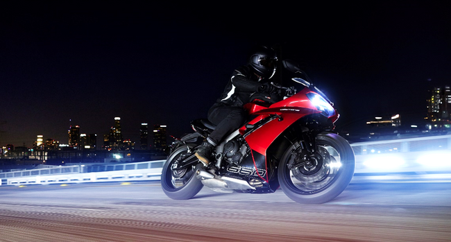 トライアンフから新型「Daytona 660の価格を発表」のお知らせ