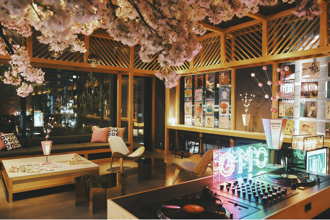 【OMO5東京大塚 by 星野リゾート】花も和菓子も音楽も！「街ナカ」ホテルでお花見気分を味わえる「オーツカ桜咲くOMOベース」実施｜期間：2024年3月1日～4月30日