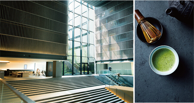 吹き抜けの大階段を舞台に野点を初披露