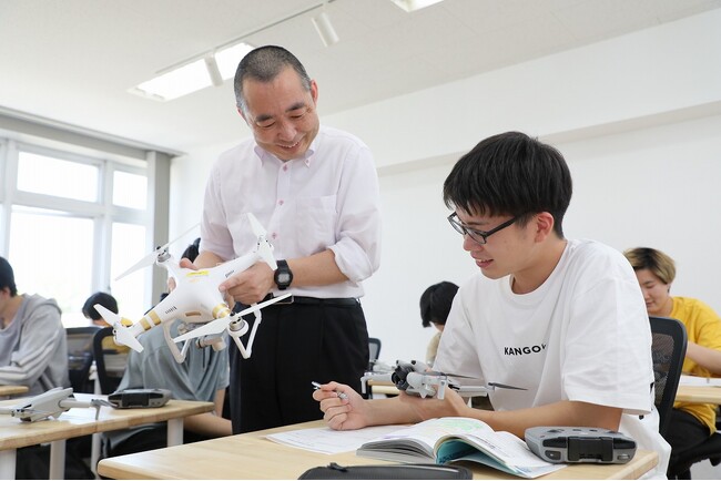 【WiZ国際情報工科自動車大学校】 ドローン初の国家資格 一等無人航空機操縦士・二等無人航空機操縦士全員合格　合格率100％達成！