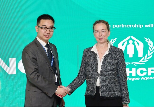 LONGi、COP28でUNHCRとパートナーシップ協定を締結