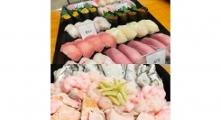 【超特価イベ】「漁港直送鮮魚の寿司食べ放題」または「痛風鍋人数分＋惣菜食べ放題」＆日本酒５０種飲み放題付税込４０００円！両方なら５０００円！３日間限り！
