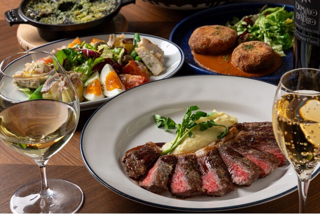 グリル料理と洋食を楽しむ進化系オールデイダイニング。HUGE新業態「THE GRILL TORANOMON」が本日2024年1月16日（火）、虎ノ門ヒルズ ステーションタワーにオープン！