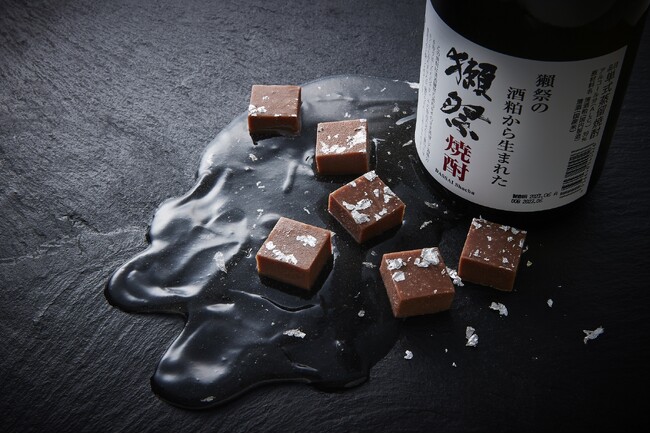【ショコラティエ パレドオール】獺祭焼酎と獺祭梅酒をショコラに！