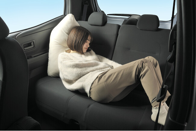 車内での快適な仮眠をサポート、「 シャーミング すみっこクッション」を発売（車眠具）