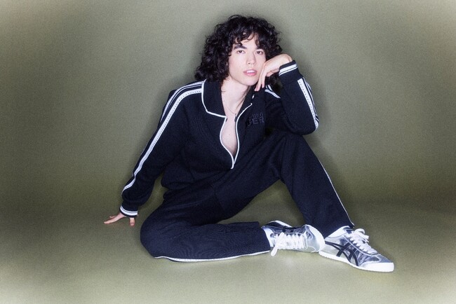コナン・グレイ氏がOnitsuka Tigerのブランドアンバサダーに就任