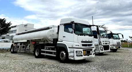 シナネン物流子会社の自社燃料輸送車の年間CO2排出量約566トンを実質ゼロへ