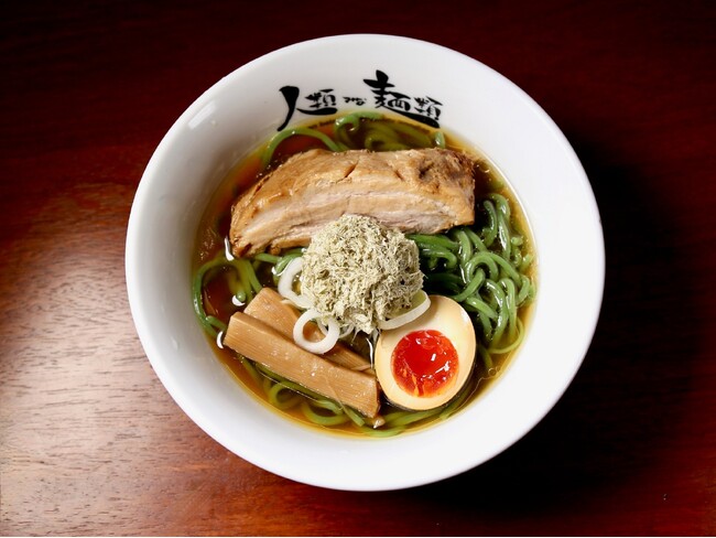 ユーグレナ社と大阪行列No.1ラーメン店「人類みな麺類」が初コラボ！『宇宙に最も近いラーメン』を名古屋・東京・大阪の3店舗にて期間限定で販売