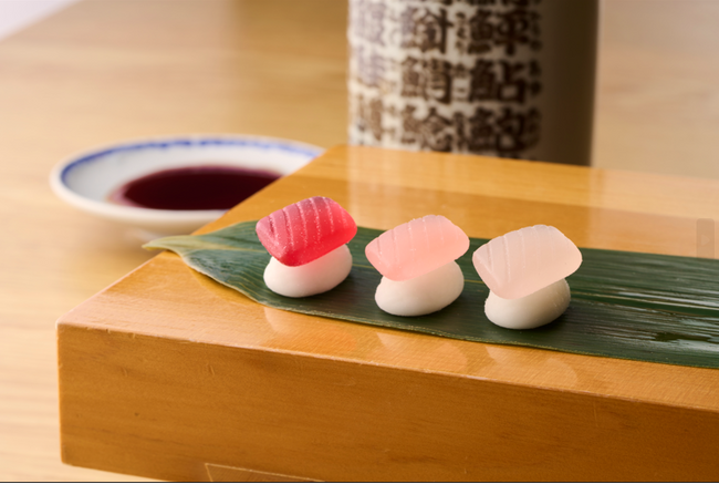 みんな大好きなお寿司が手のひらサイズに！自分で握って楽しむ「まぐろ三昧グミ」が2024年2月5日(月)から発売開始